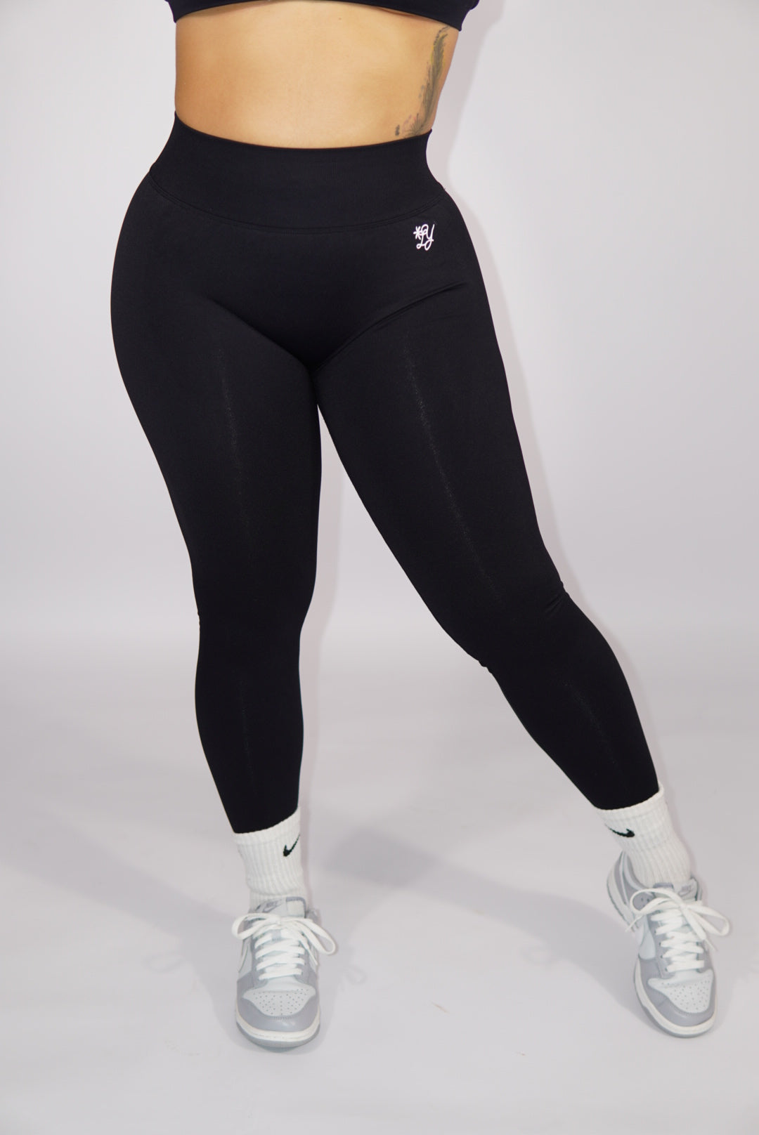 SCULPT FIT LEGGINGS